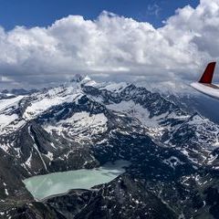 Flugwegposition um 12:55:17: Aufgenommen in der Nähe von Gemeinde Hollersbach im Pinzgau, Hollersbach im Pinzgau, Österreich in 3195 Meter